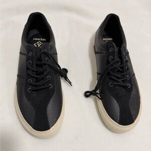 Sperry Men's Black and Cream Sneakers